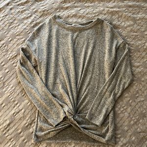 Gaze Gray Sweater with front knot